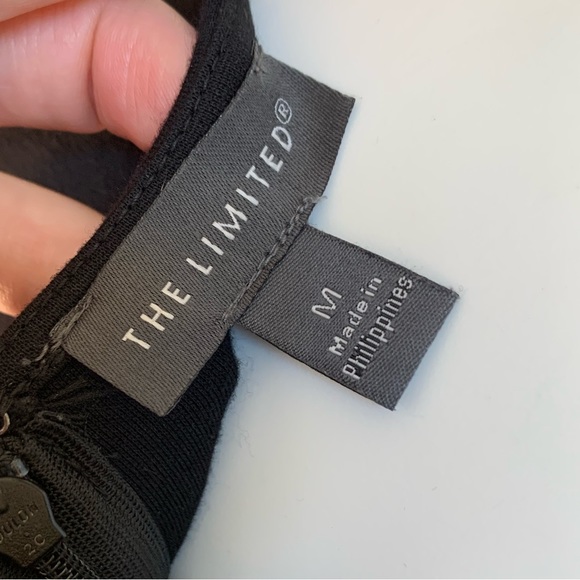 The Limited Beautiful lace detailed dress. - Picture 7 of 7